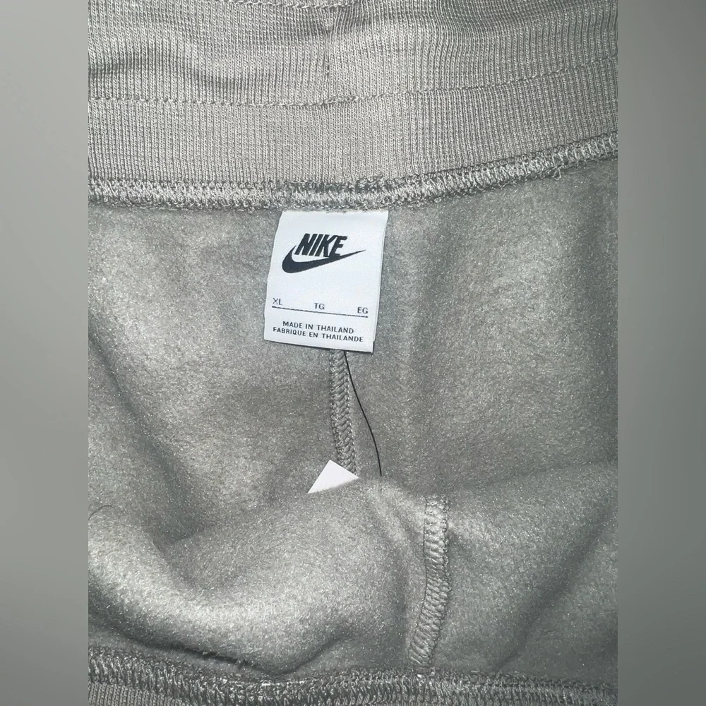 NWT Nike Women's Gray Shorts size XL